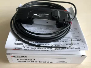 Cảm biến sợi quang Keyence FS-N42P