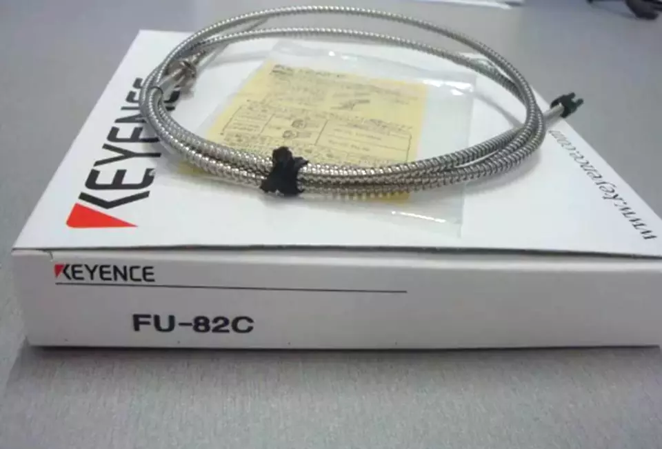 Cảm biến sợi quang Keyence FU-82C 1 fu 82c