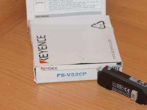 Cảm biến sợi quang Keyence FS-V32CP